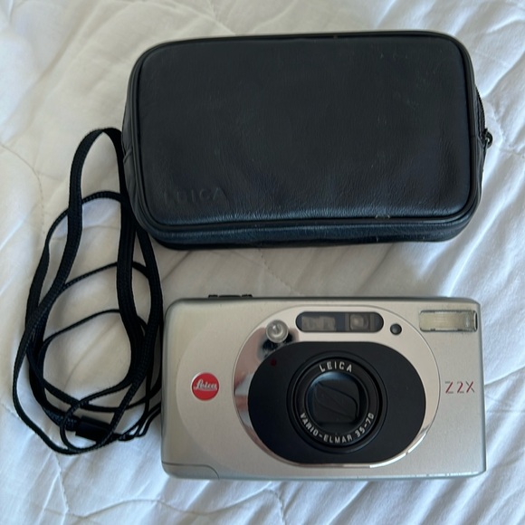 Leica Z2X Vario Elmar 35-70mm Point & Shoot Film Camera From JAPAN - Picture 1 of 2